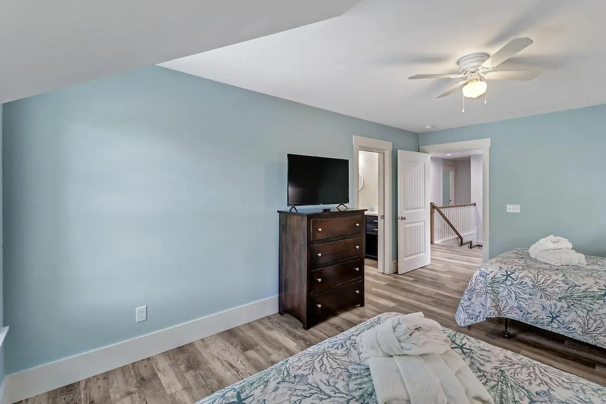 7 Bed 6 And One Half Bath With Private Pool Spa & Private Beach Access Hilton Head Island Holiday home