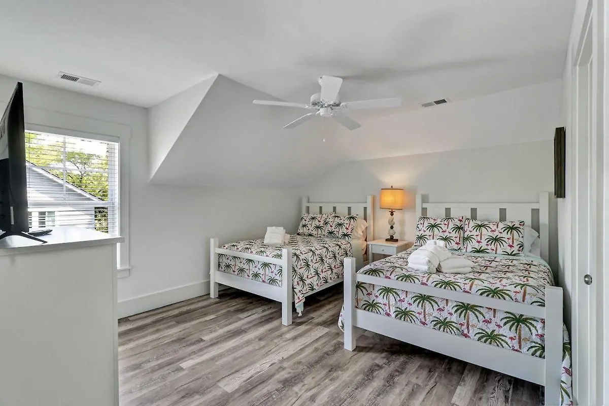 7 Bed 6 And One Half Bath With Private Pool Spa & Private Beach Access Hilton Head Island