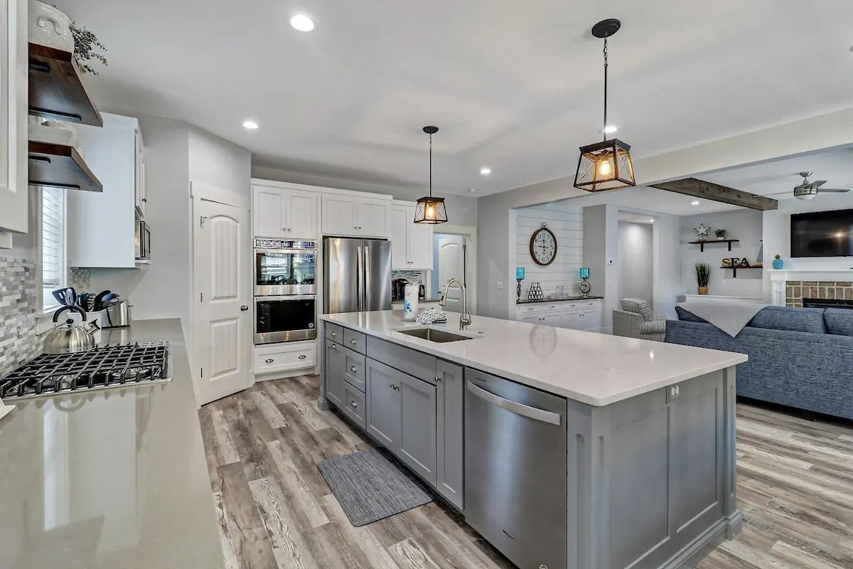 7 Bed 6 And One Half Bath With Private Pool Spa & Private Beach Access Hilton Head Island Holiday home